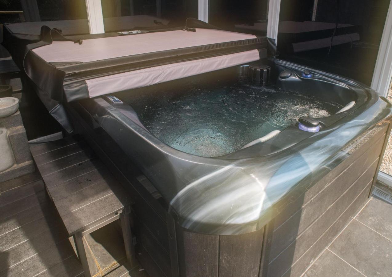 Luxury Super Central Cottage With A Hot Tub/ Gym Portree Luaran gambar